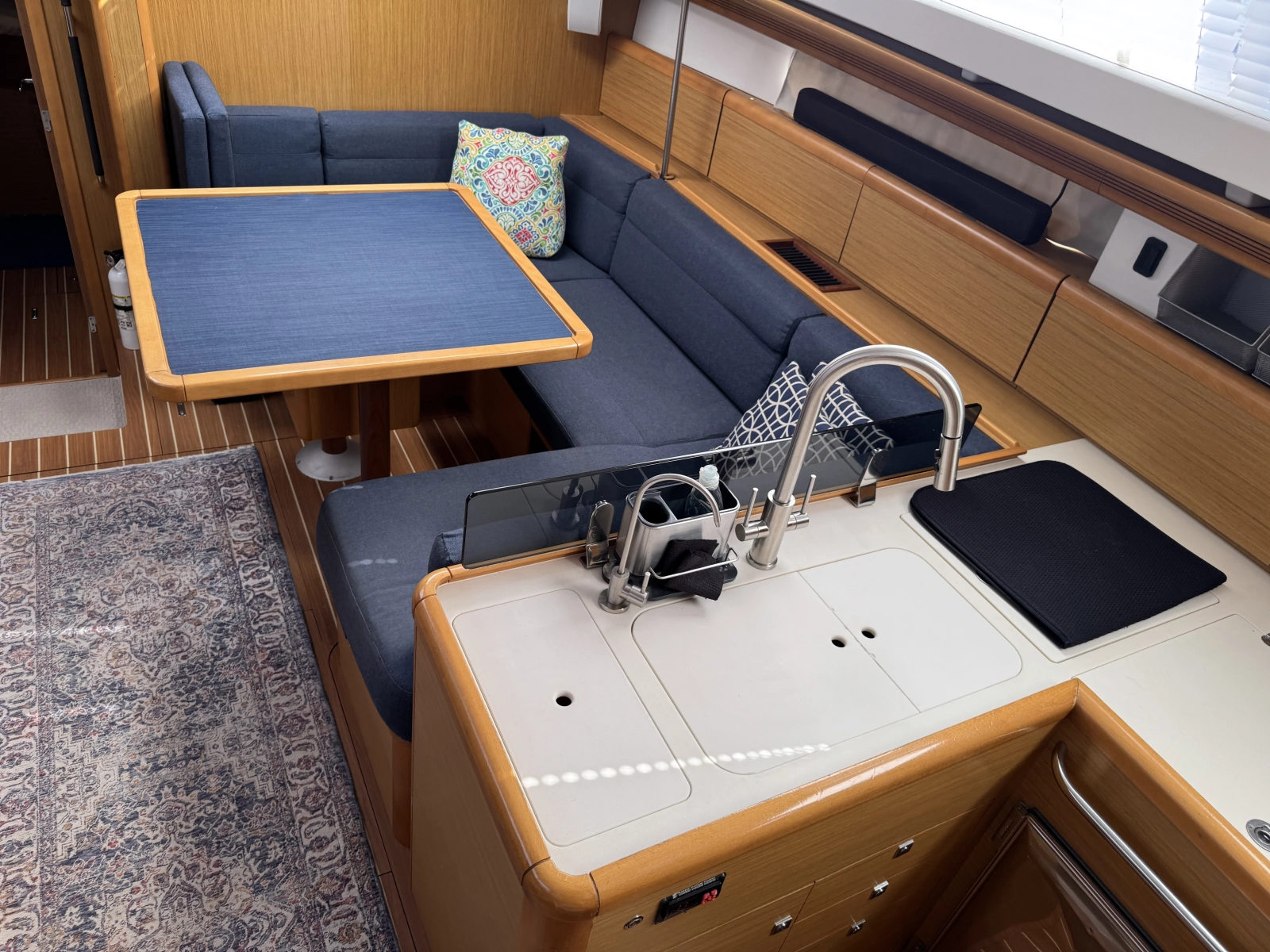 2008 Jeanneau 45DS