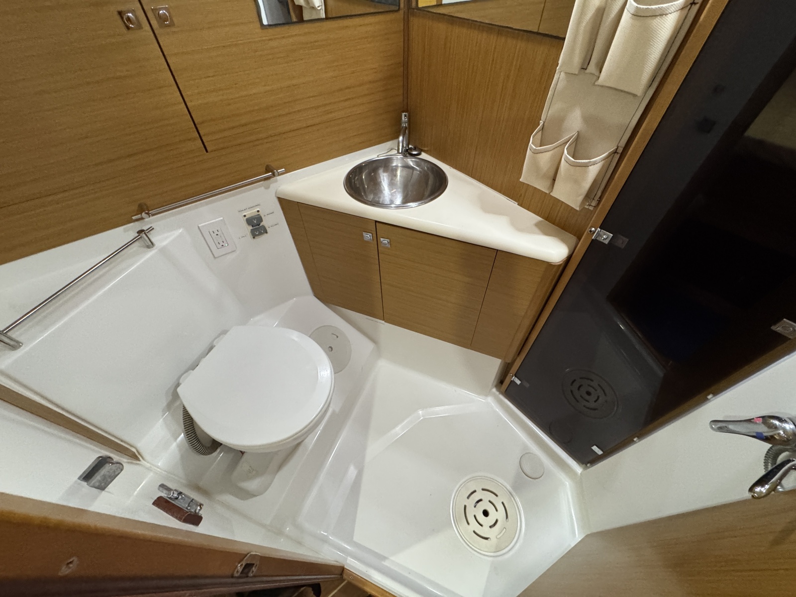 2008 Jeanneau 45DS