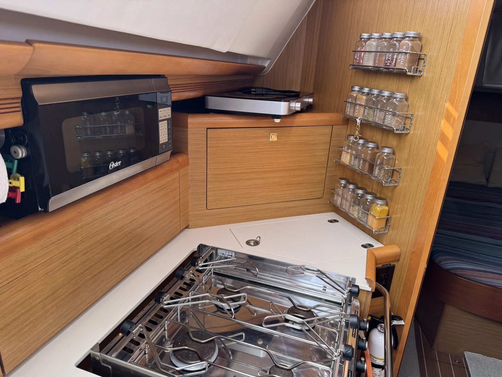 2008 Jeanneau 45DS