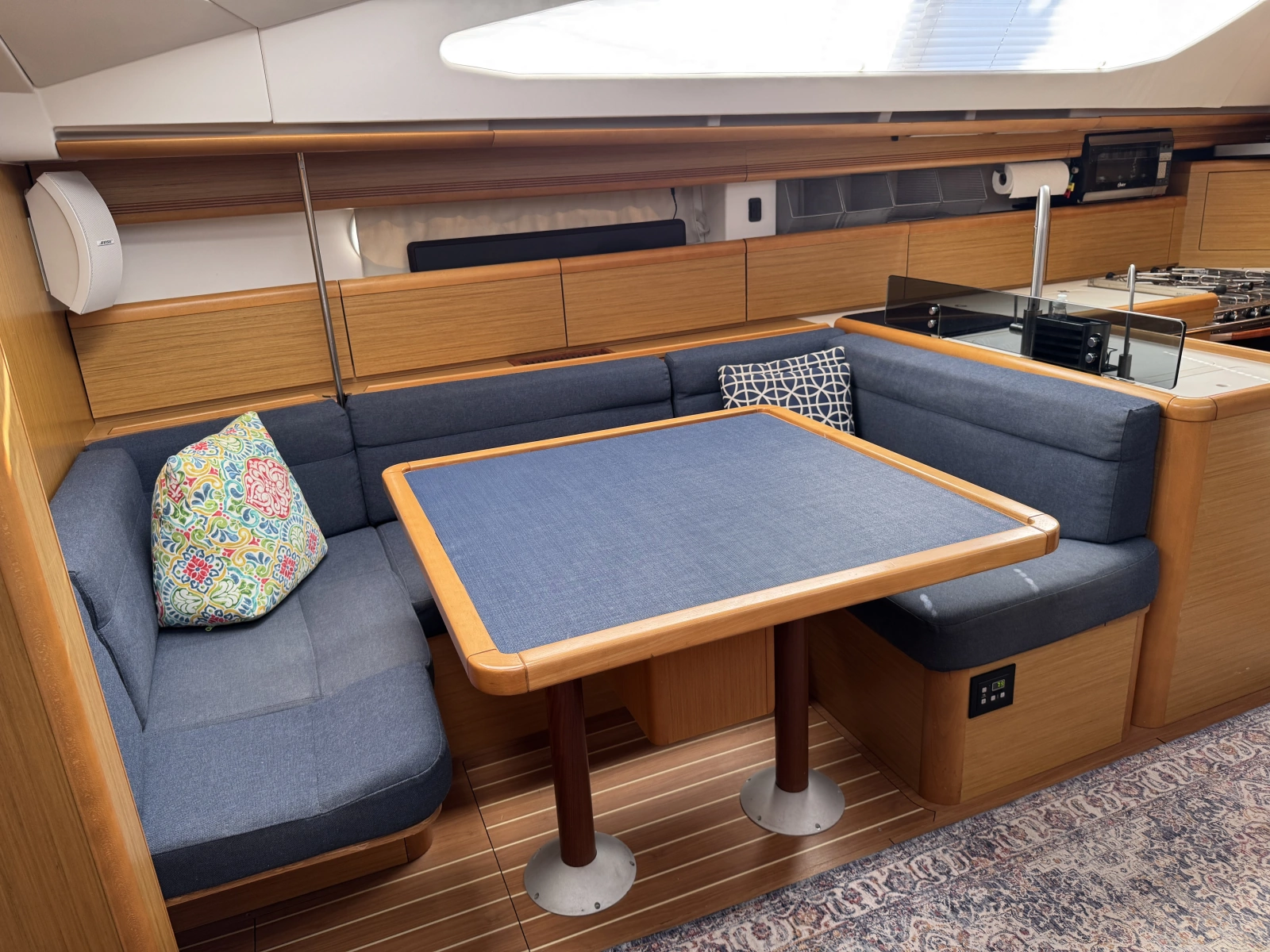 2008 Jeanneau 45DS