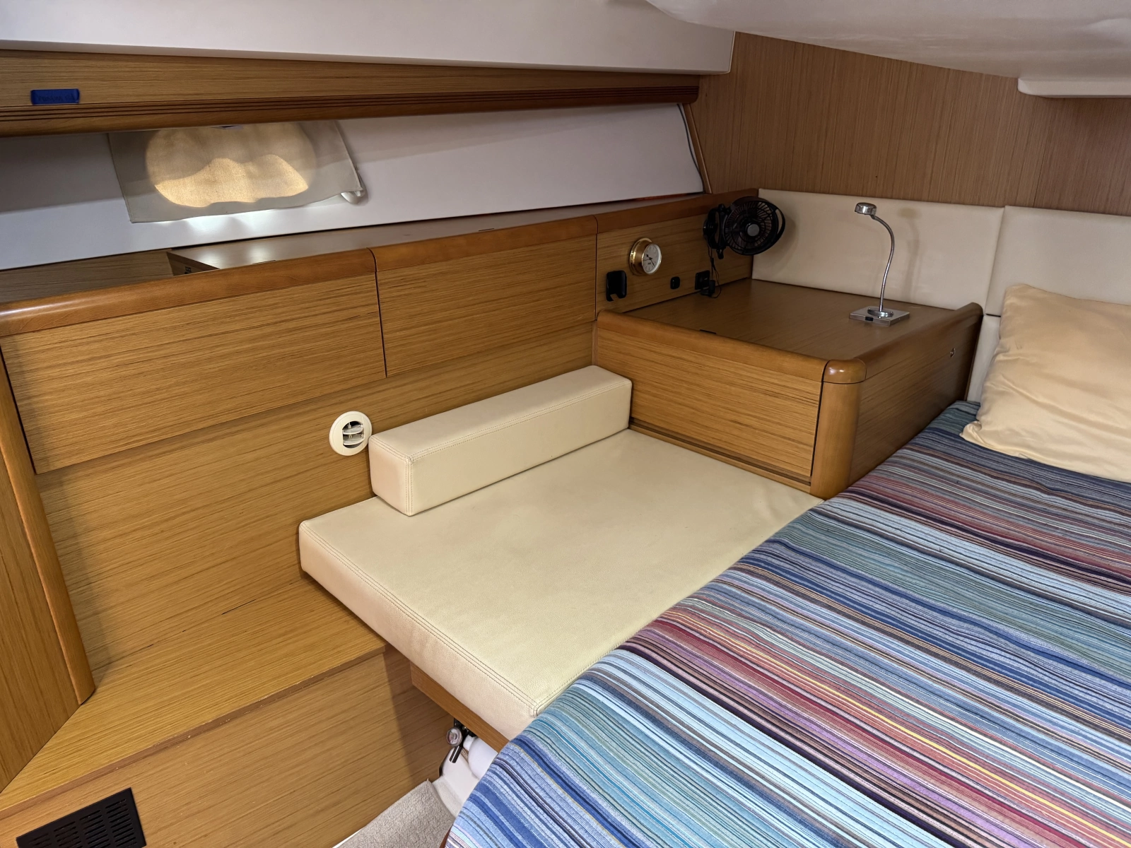 2008 Jeanneau 45DS