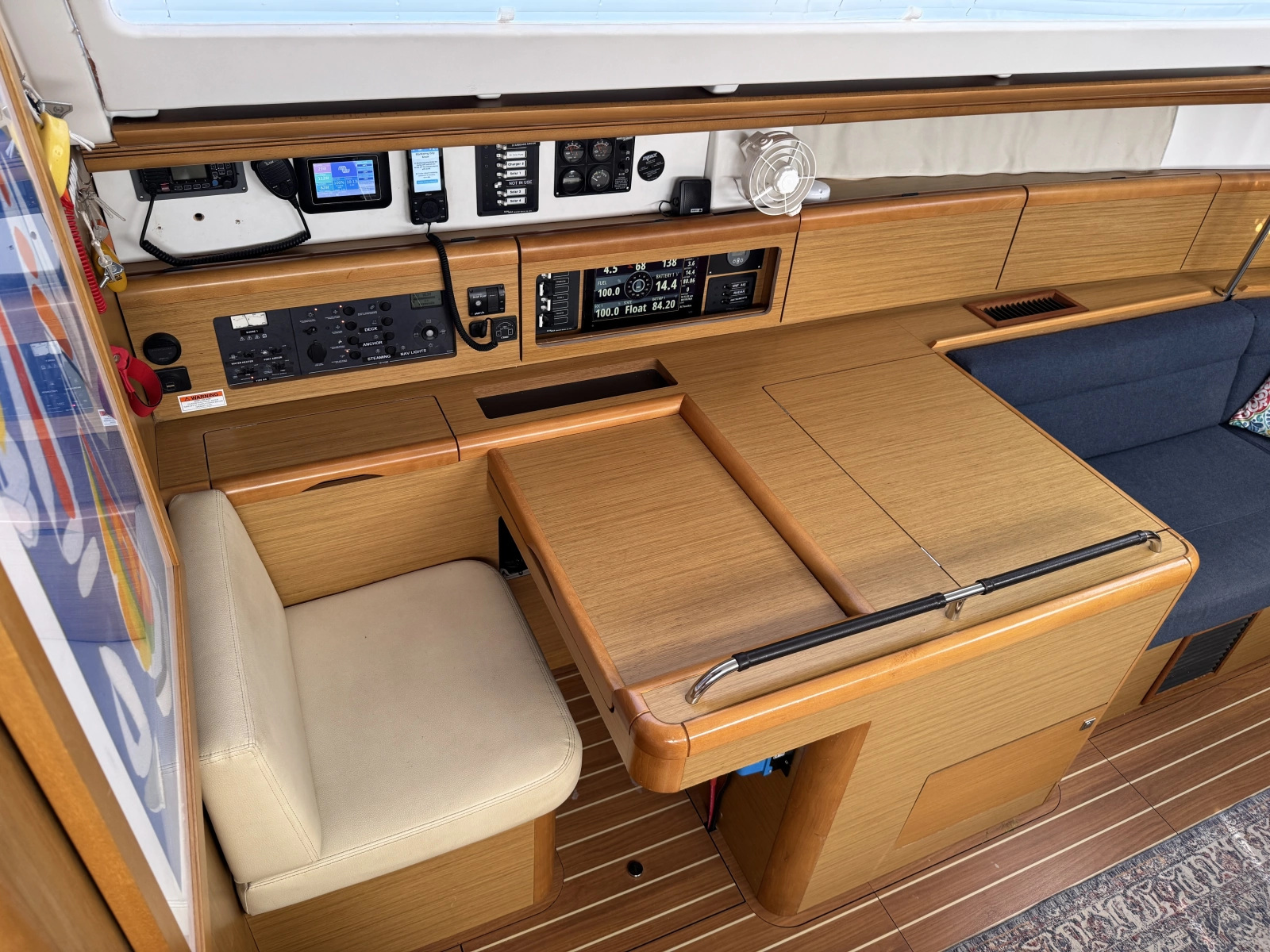 2008 Jeanneau 45DS