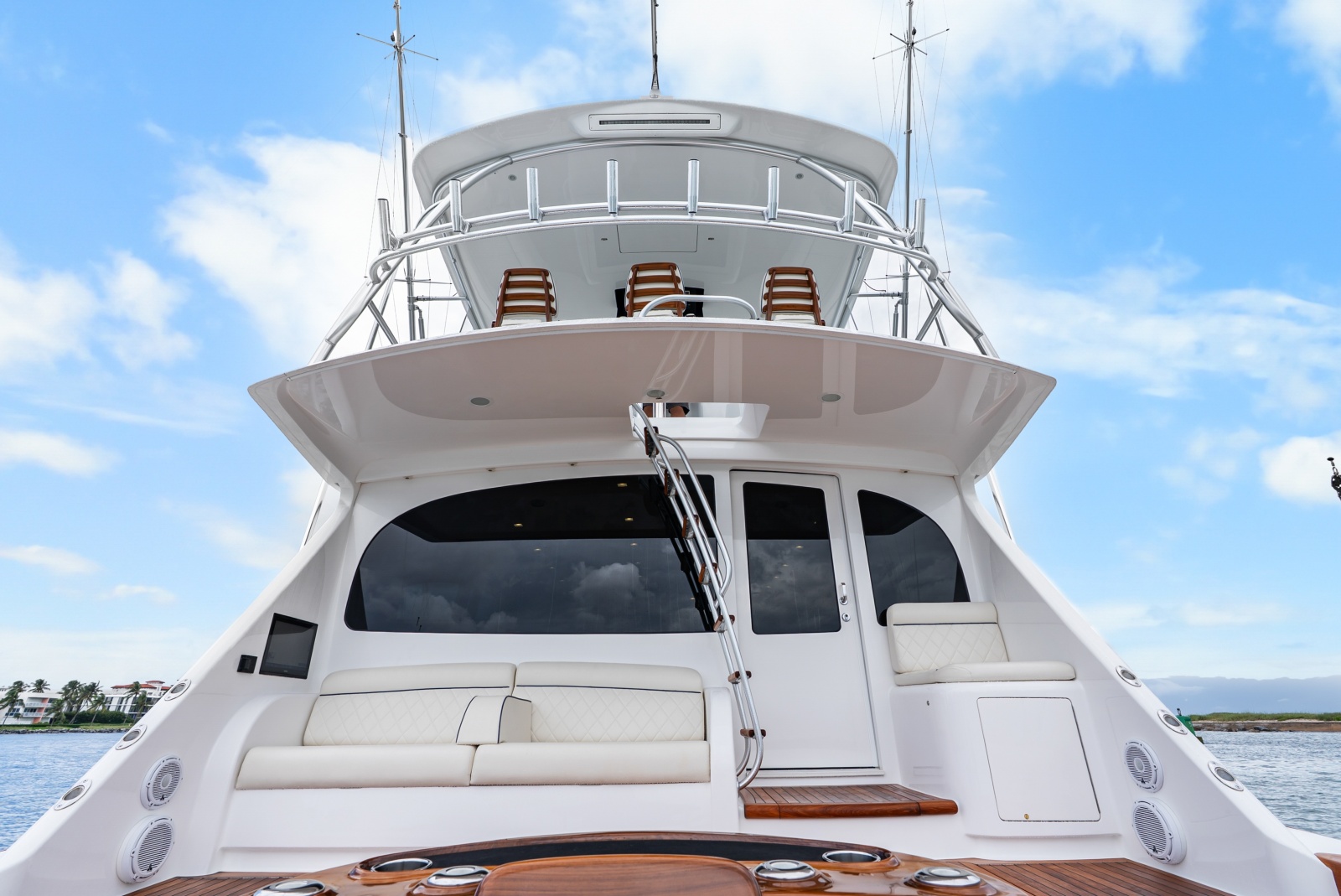 2024 Viking 72 Convertible