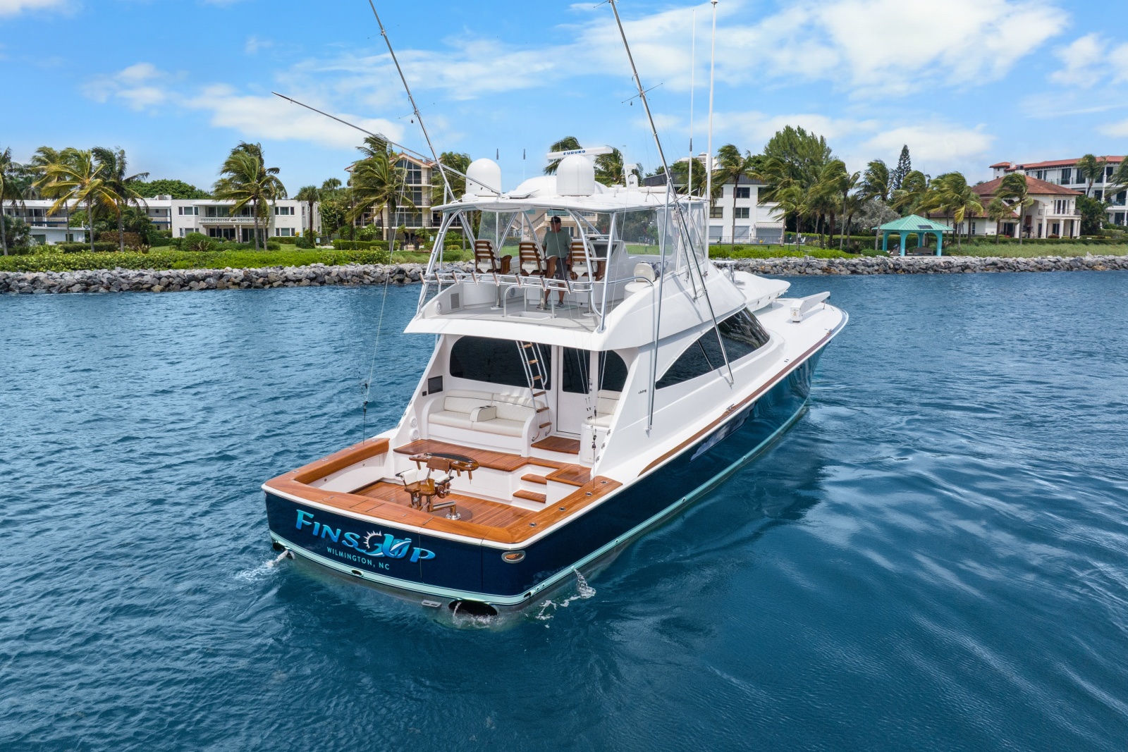2024 Viking 72 Convertible
