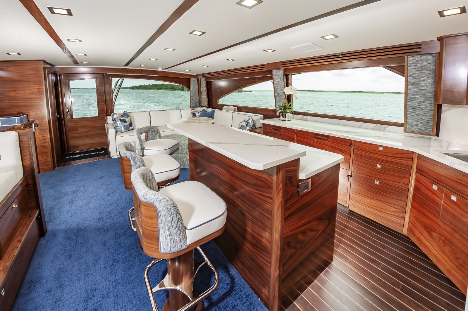 2024 Viking 72 Convertible