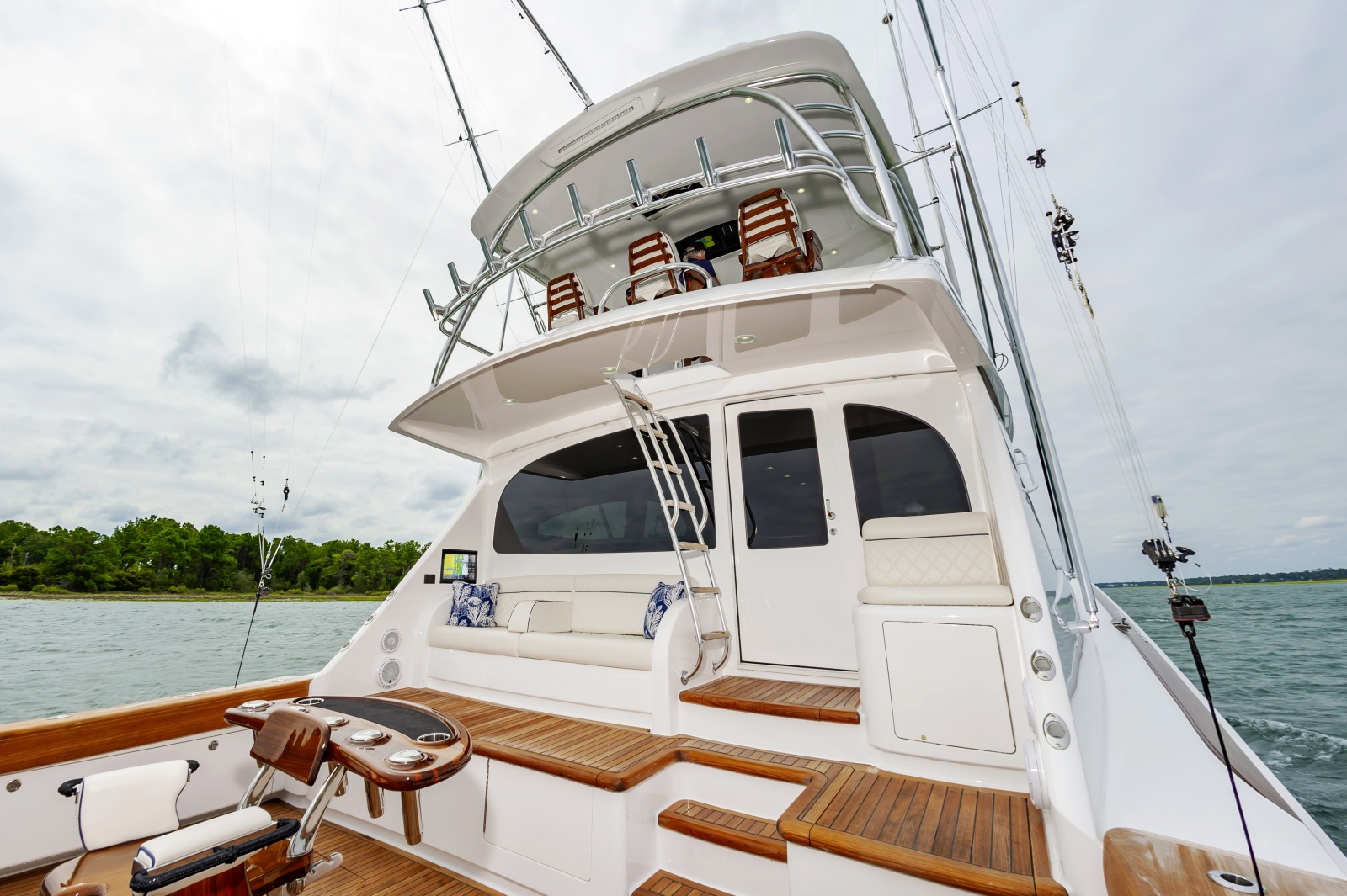 2024 Viking 72 Convertible