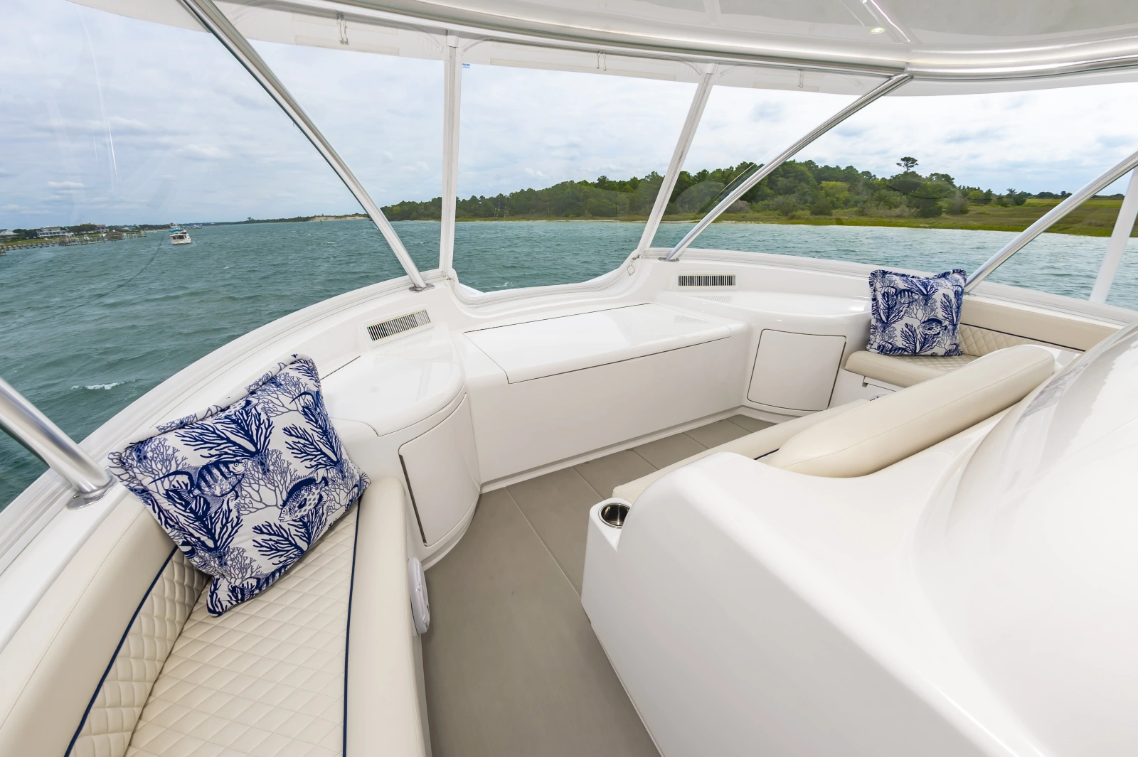 2024 Viking 72 Convertible