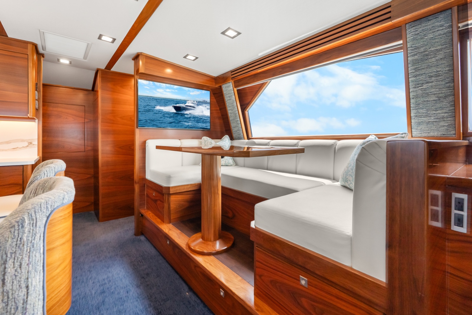 2024 Viking 72 Convertible