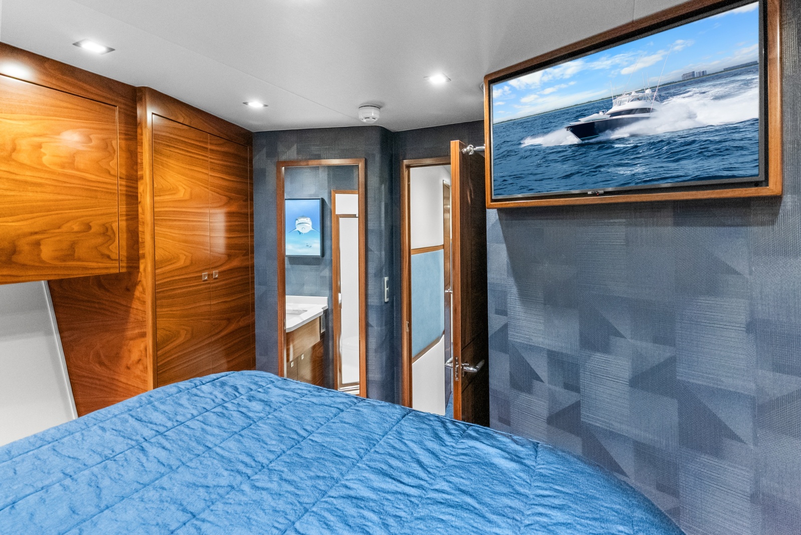 2024 Viking 72 Convertible