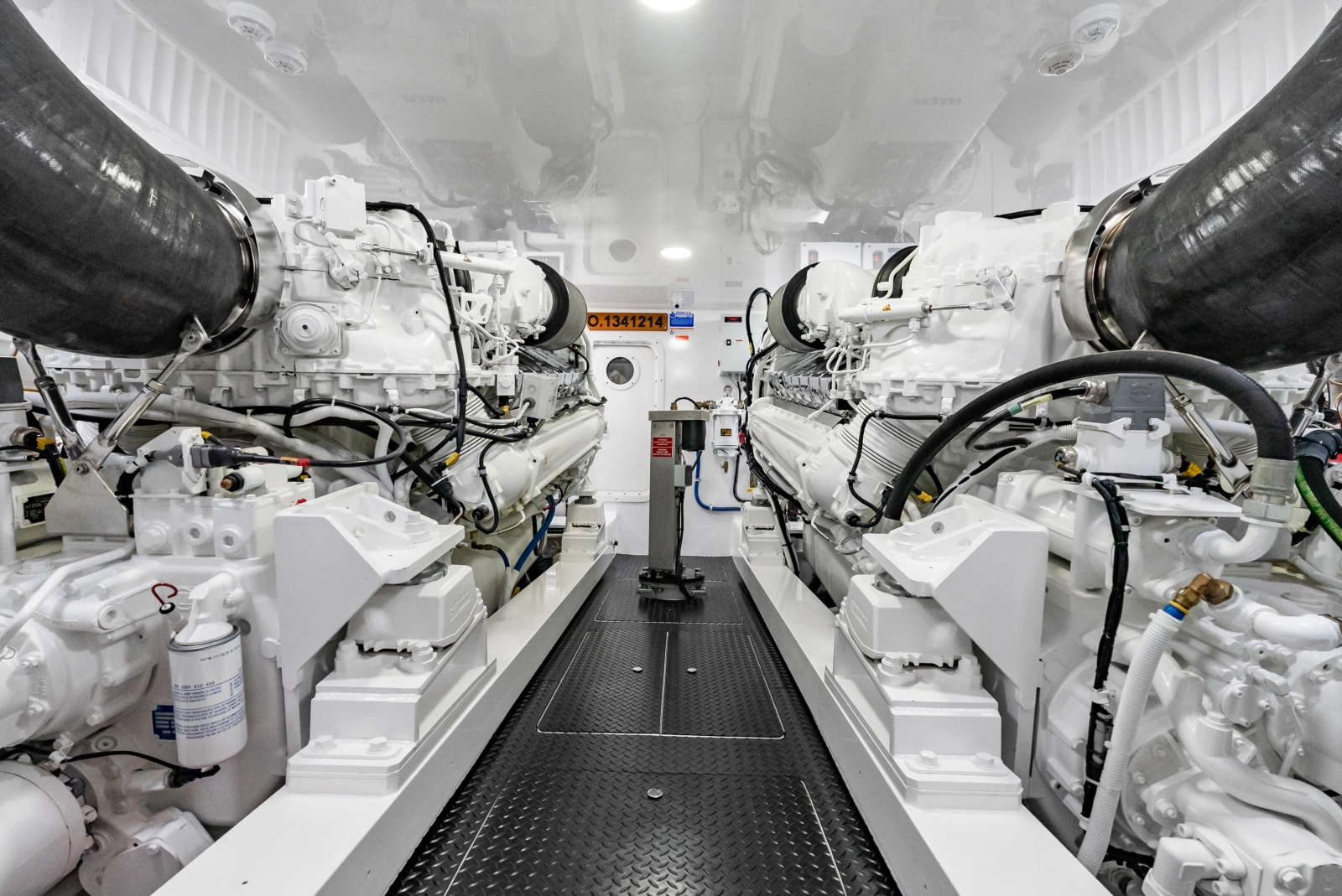 2024 Viking 72 Convertible