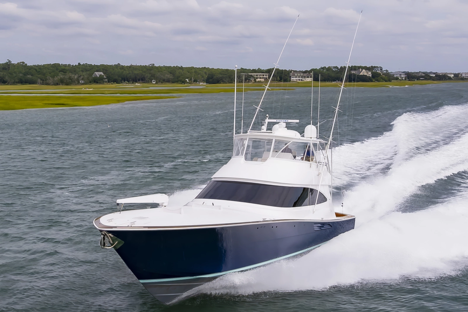 2024 Viking 72 Convertible