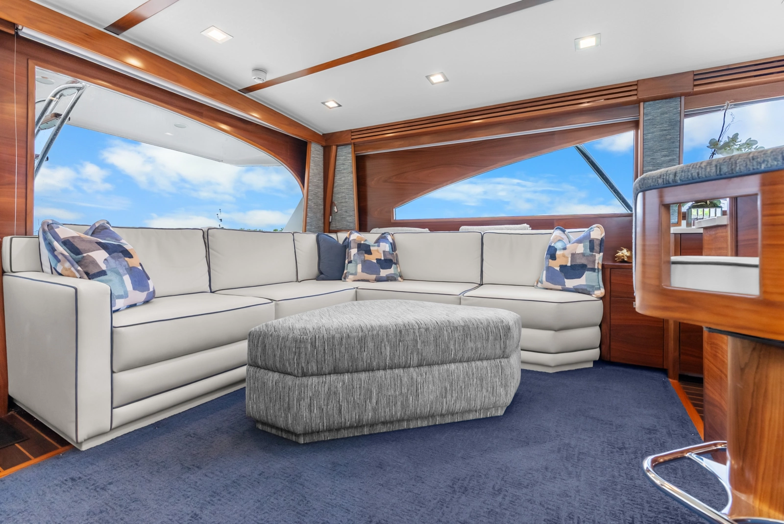 2024 Viking 72 Convertible