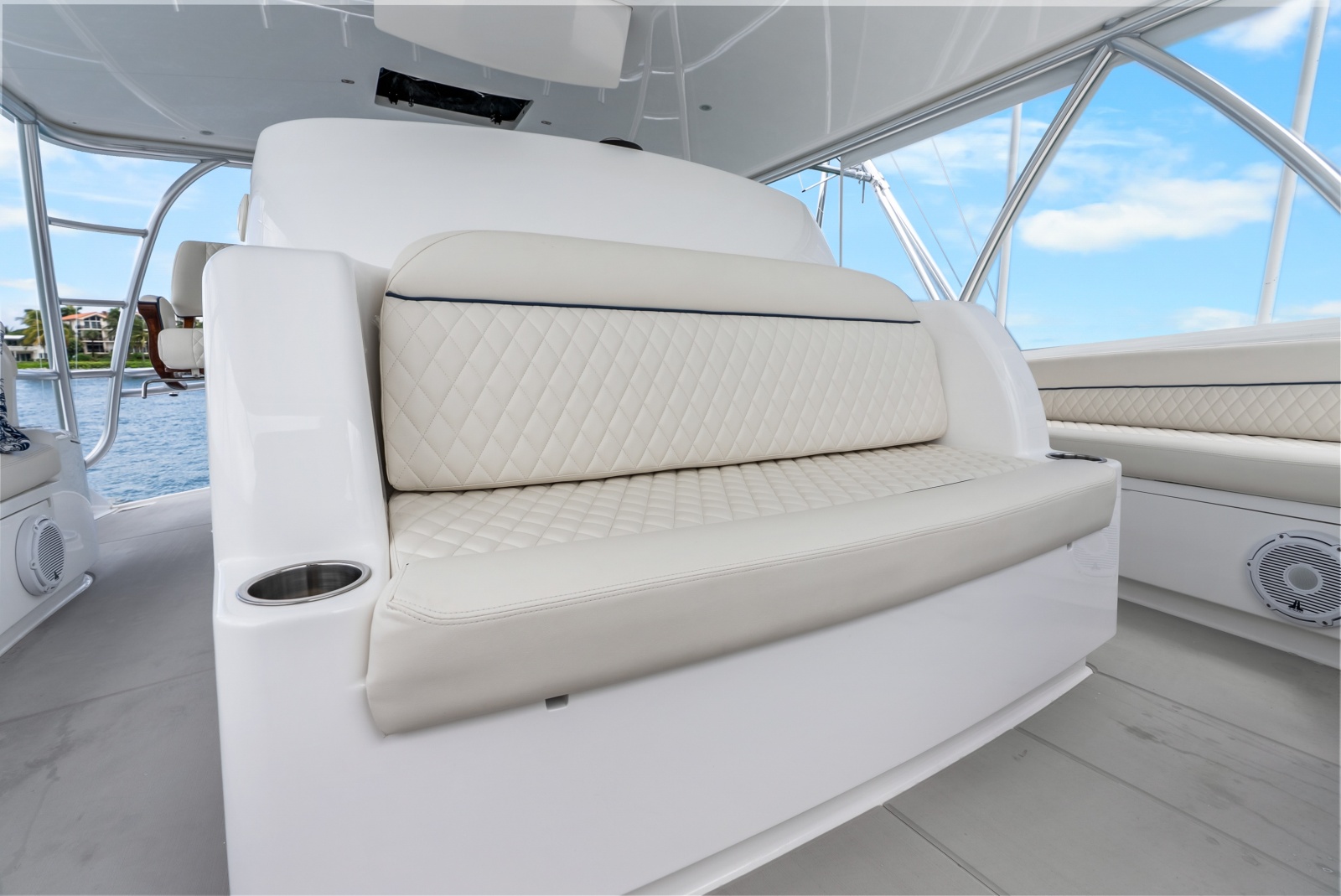 2024 Viking 72 Convertible