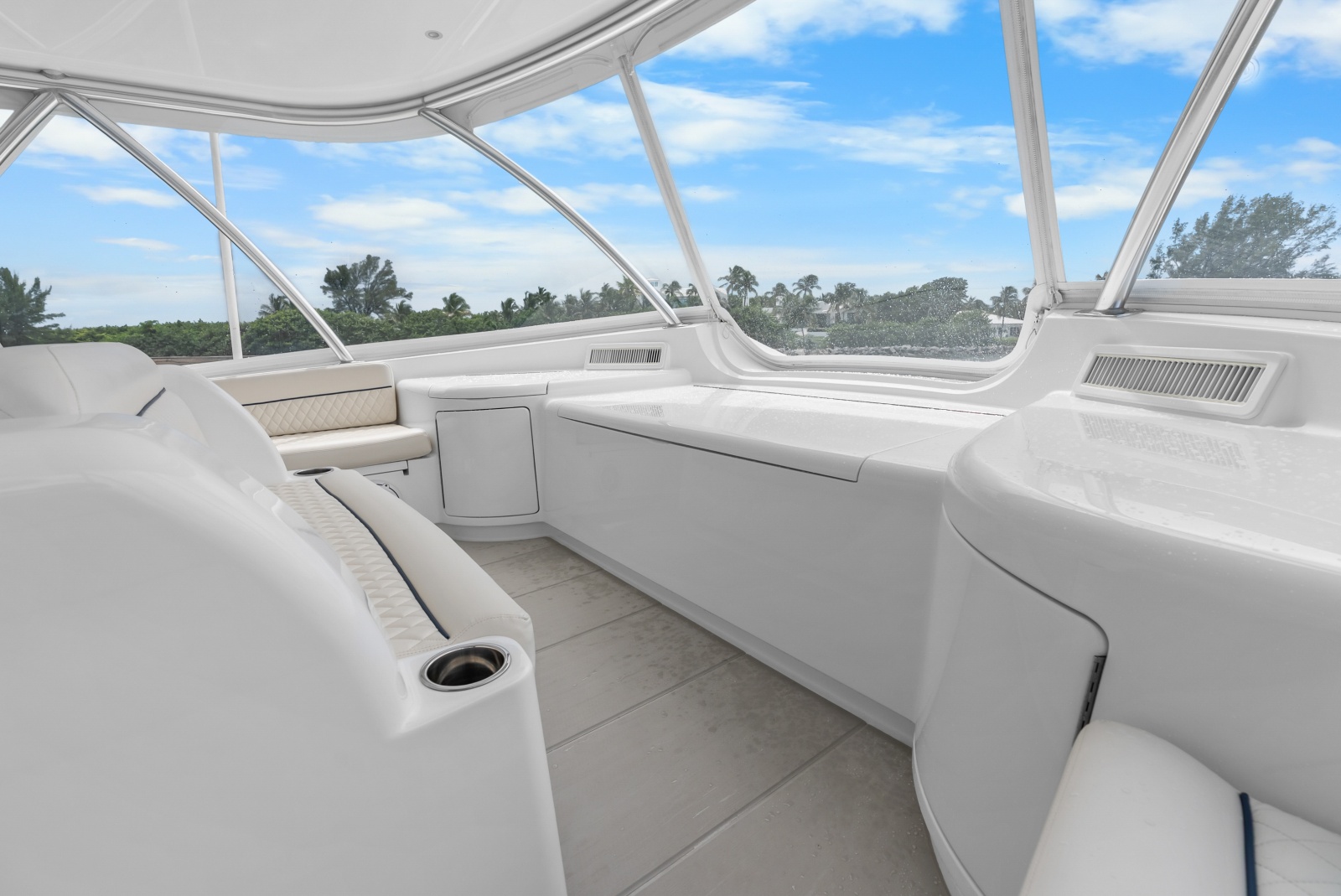 2024 Viking 72 Convertible