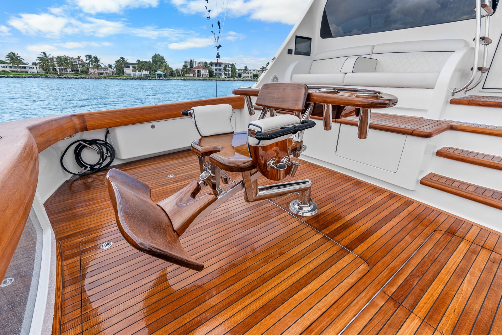 2024 Viking 72 Convertible