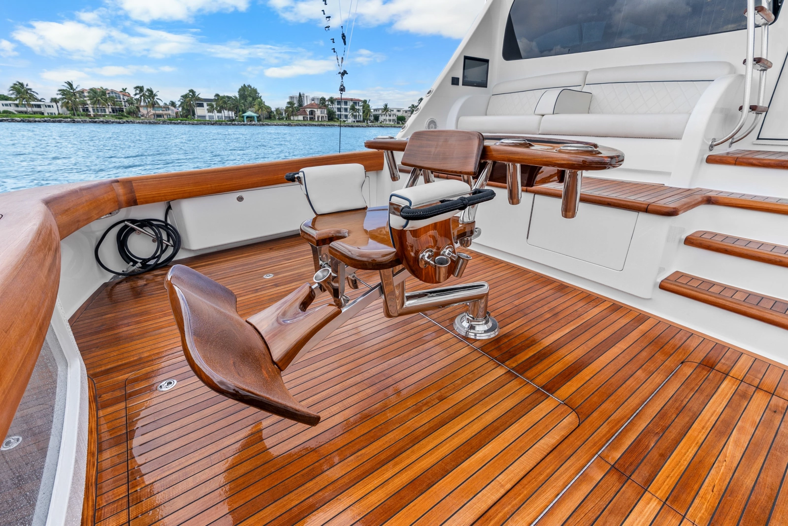 2024 Viking 72 Convertible