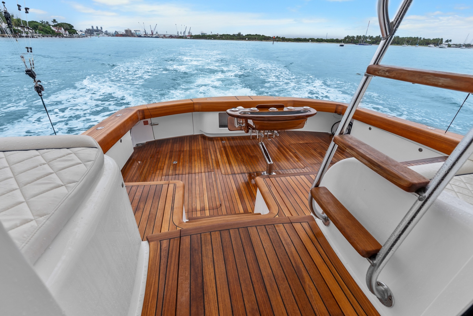 2024 Viking 72 Convertible