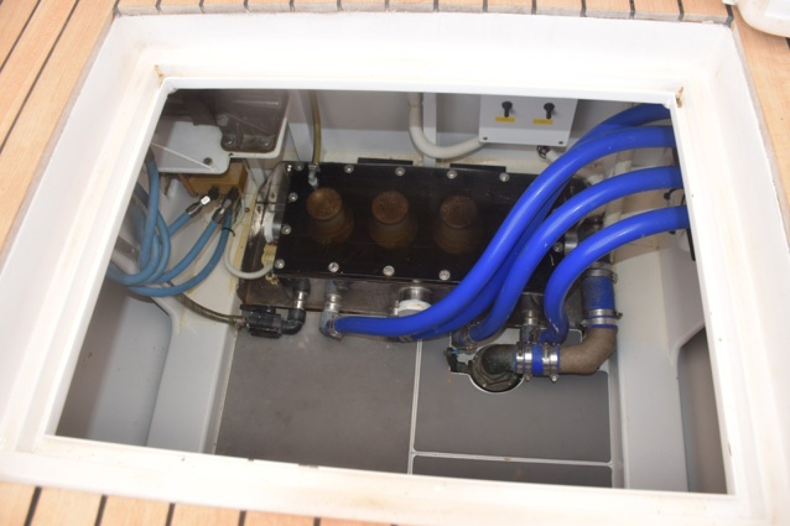 Livewell Pump Box