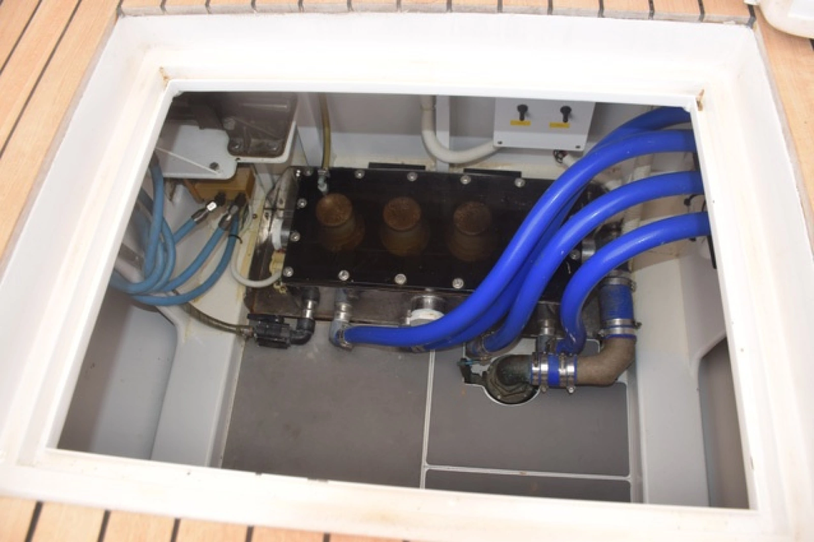 Livewell Pump Box