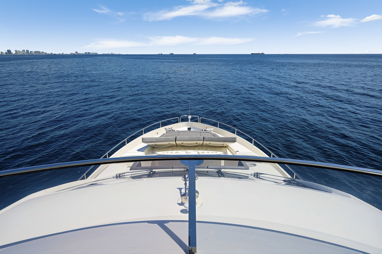 2017 Sunseeker 75 Yacht