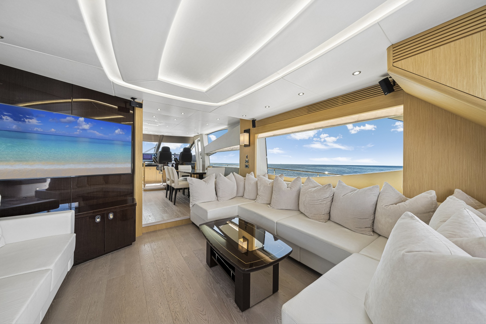 2017 Sunseeker 75 Yacht