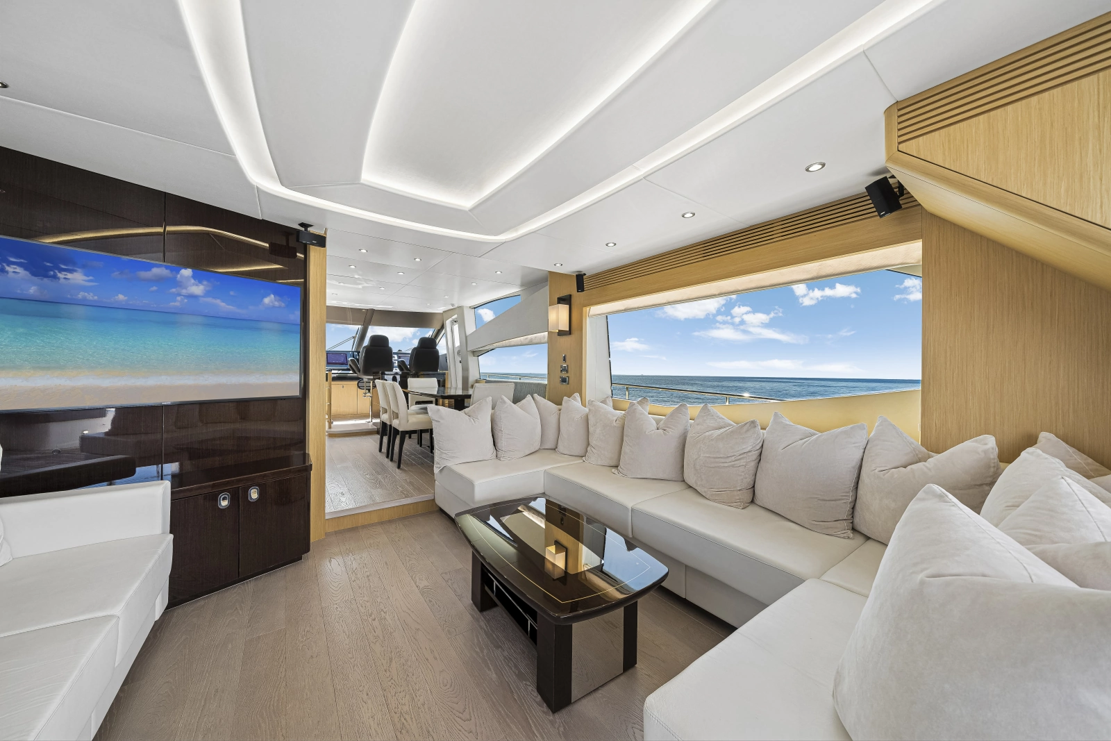 2017 Sunseeker 75 Yacht