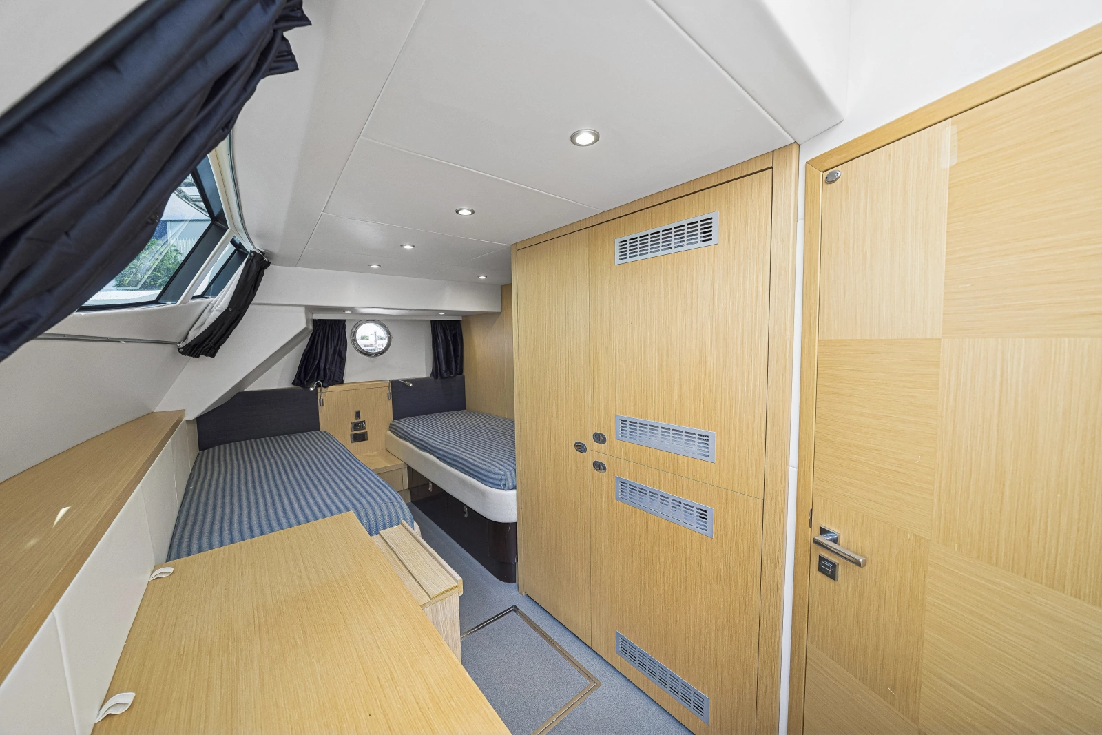 2017 Sunseeker 75 Yacht