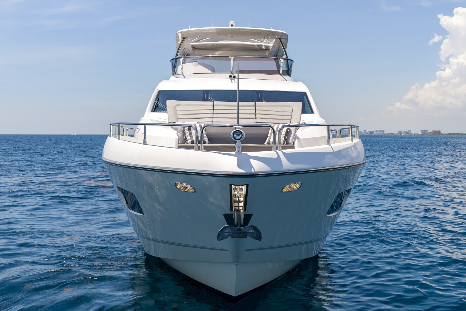 2017 Sunseeker 75 Yacht