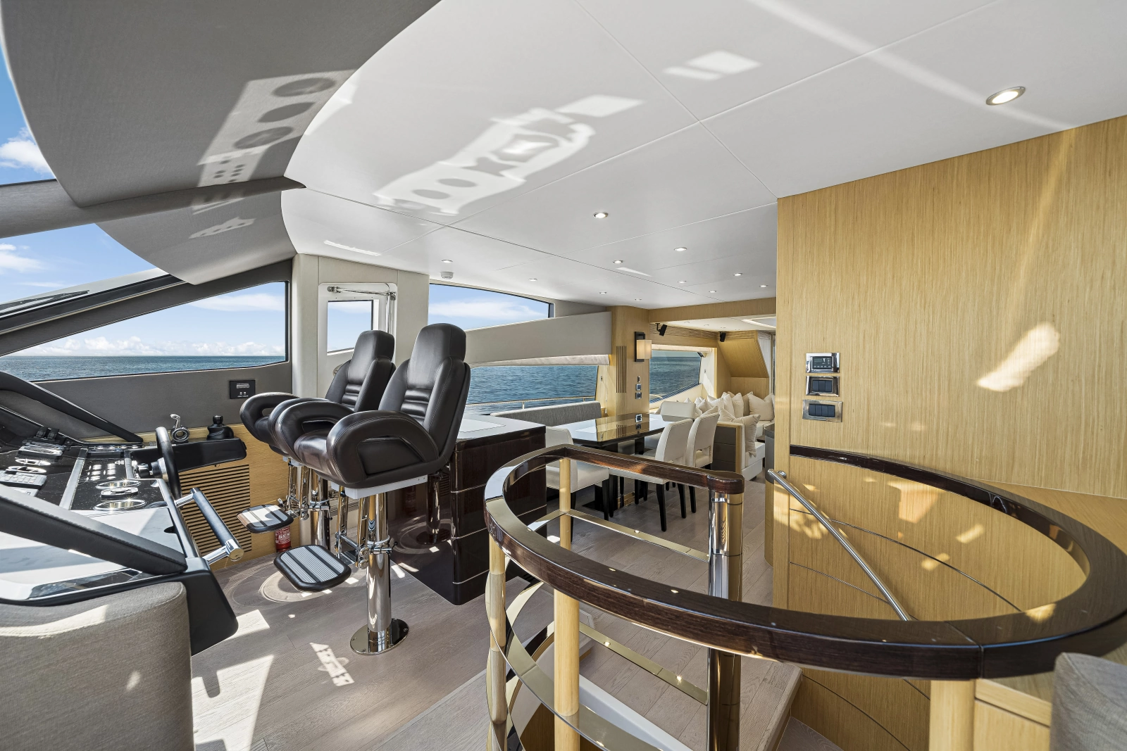 2017 Sunseeker 75 Yacht