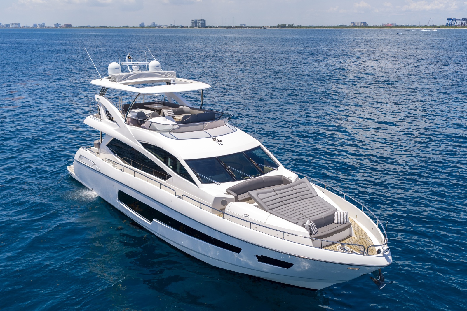 2017 Sunseeker 75 Yacht