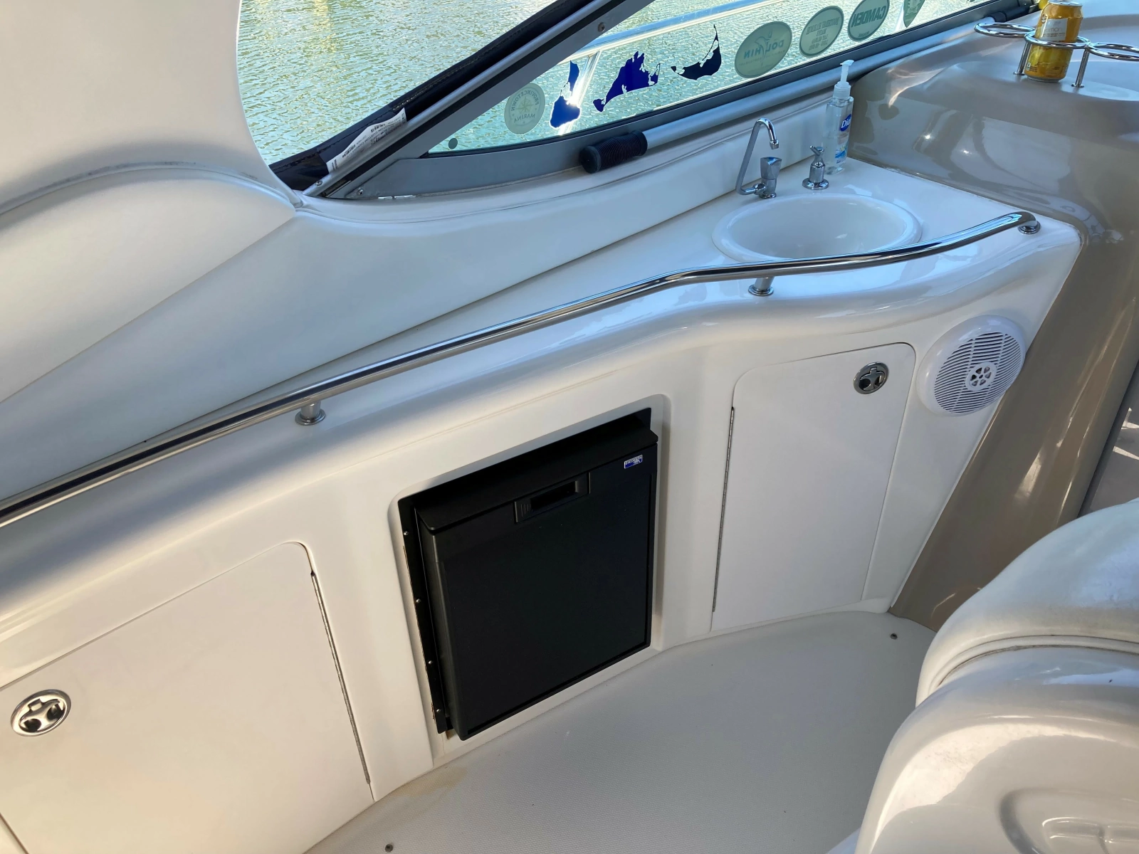 2004 Sea Ray 300 Sun Dancer