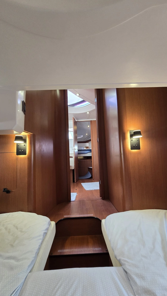 2013 Beneteau Gran Turismo 38