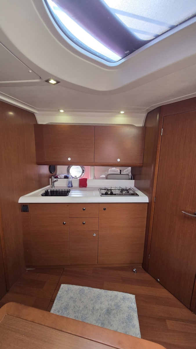 2013 Beneteau Gran Turismo 38
