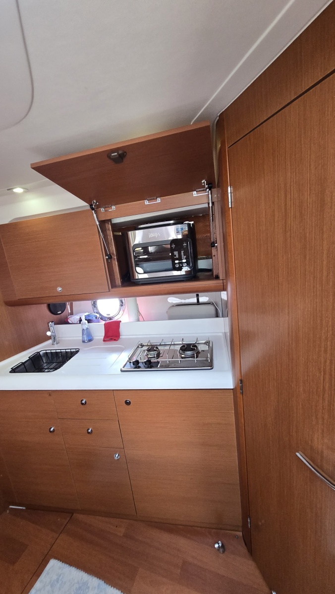 2013 Beneteau Gran Turismo 38