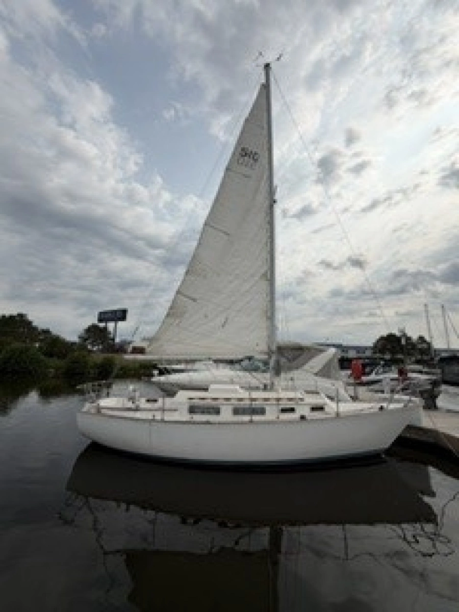 1981 Sabre 28 Series 2