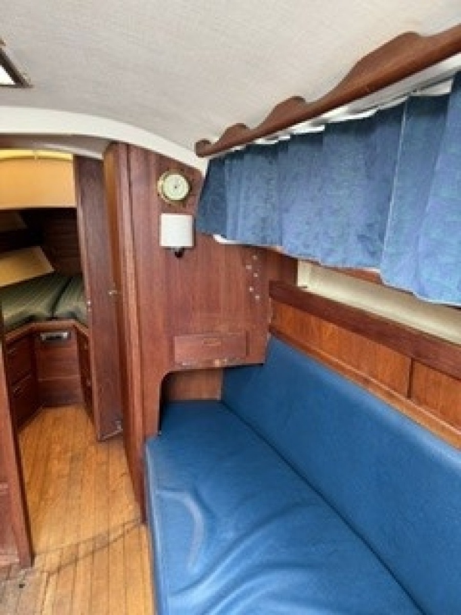 1981 Sabre 28 Series 2