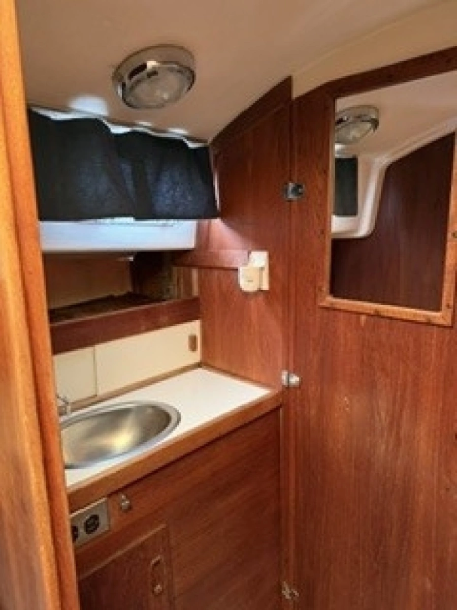 1981 Sabre 28 Series 2
