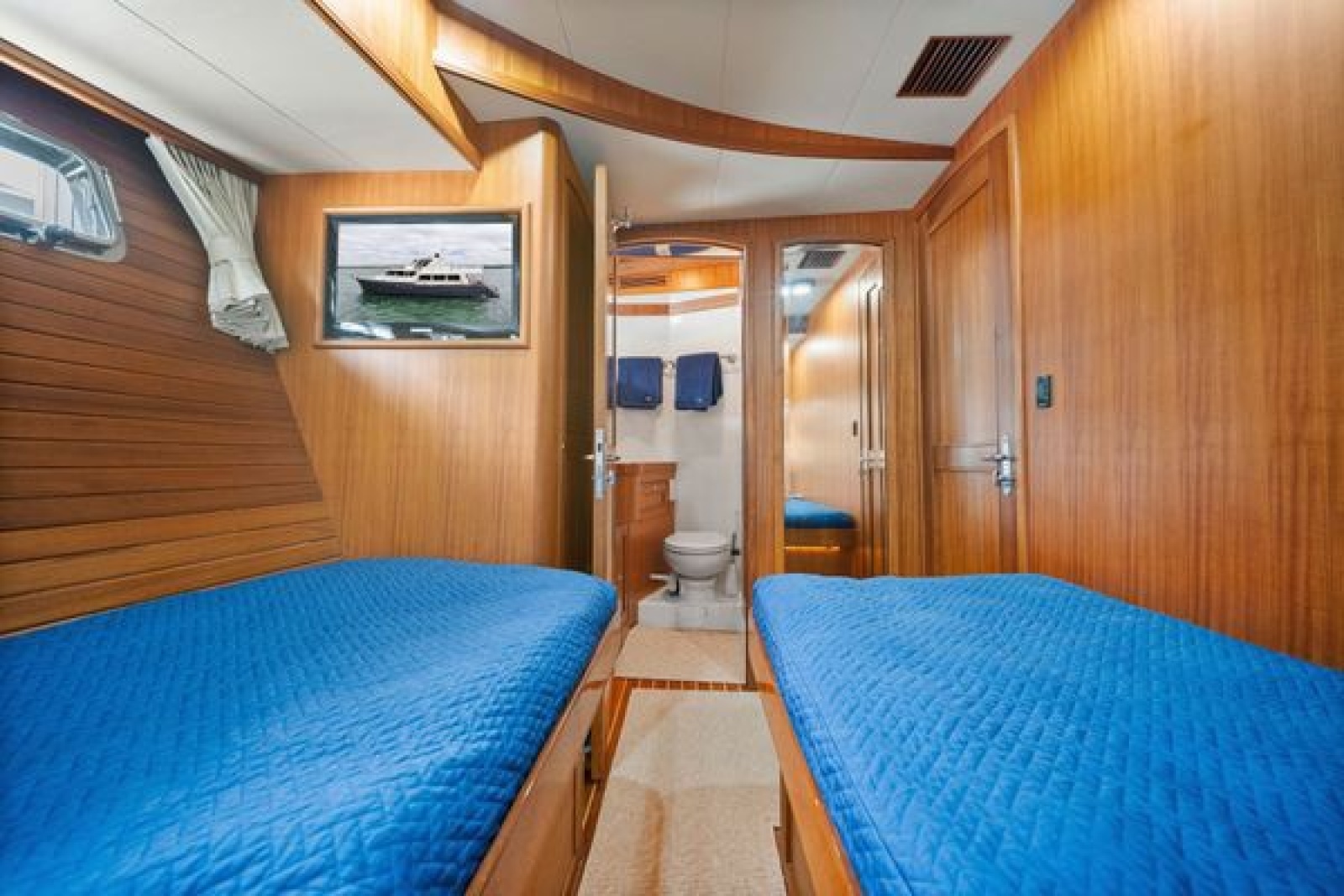 2011 Marlow 70E