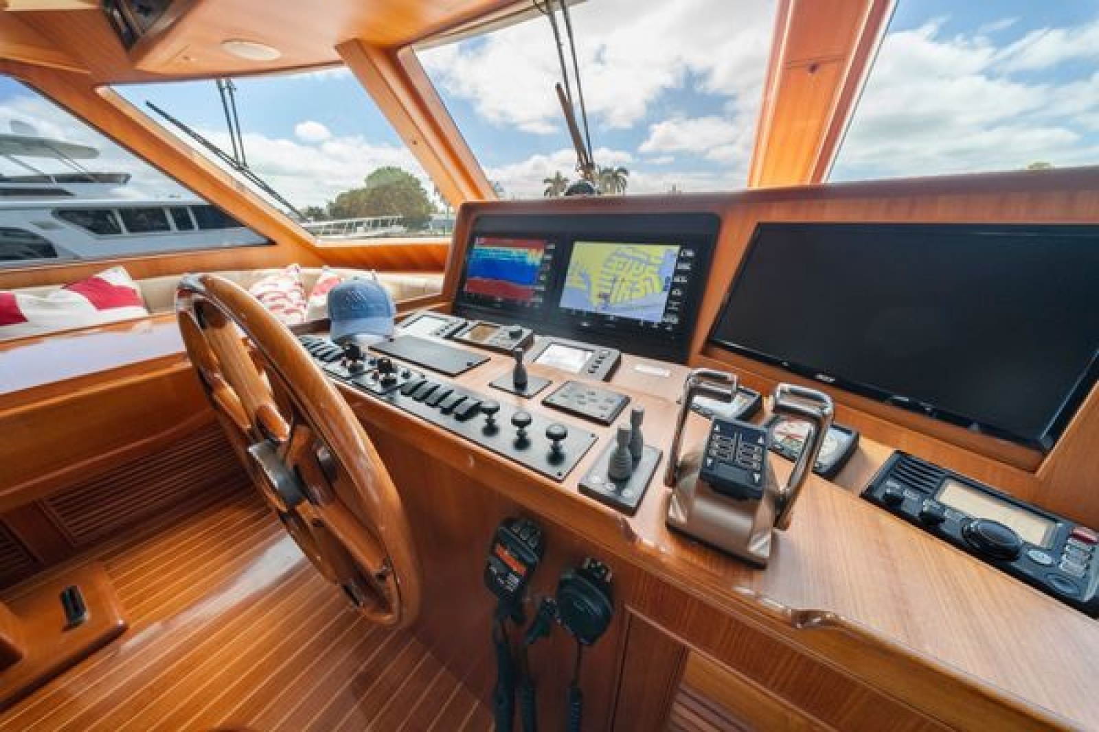 2011 Marlow 70E