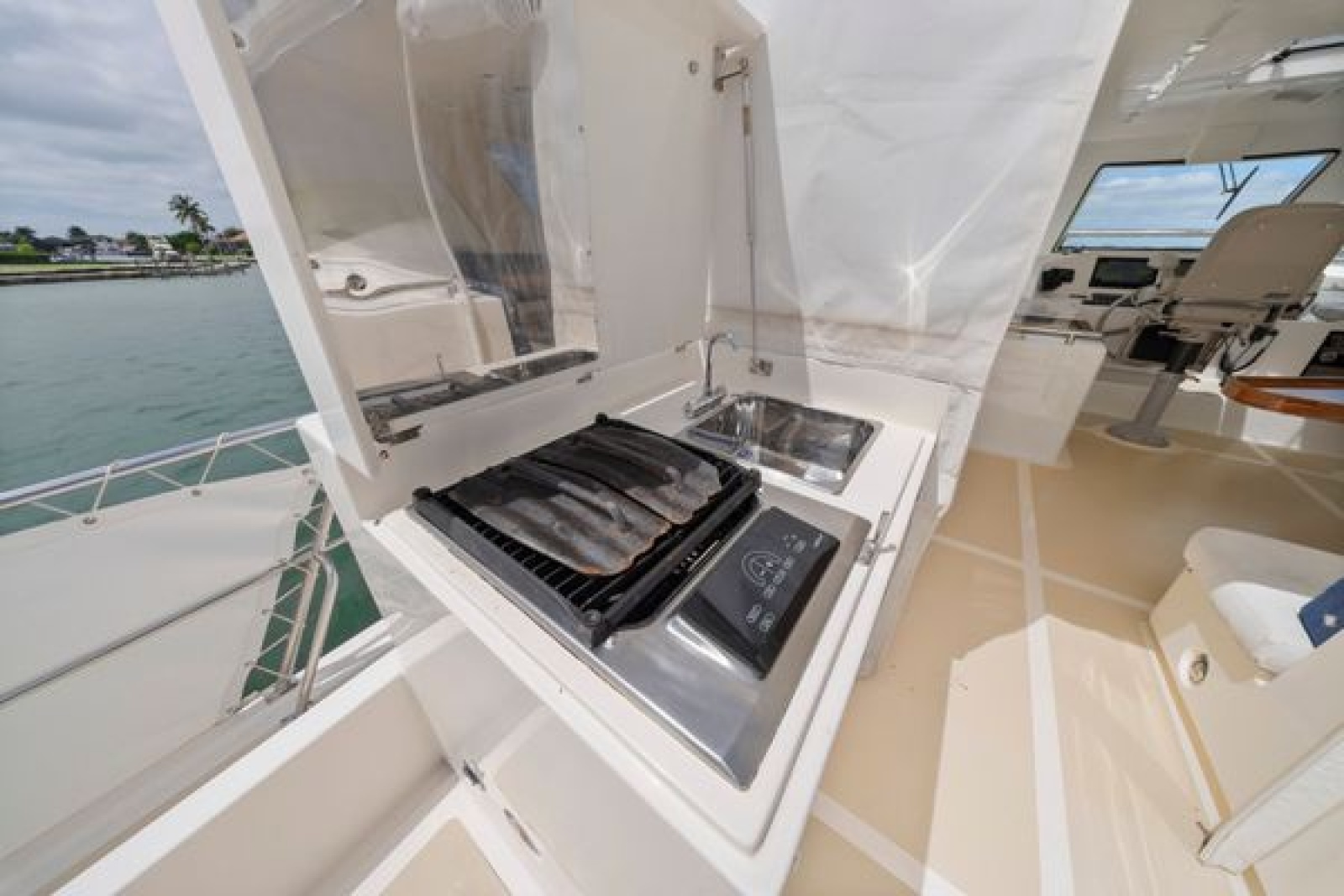 2011 Marlow 70E
