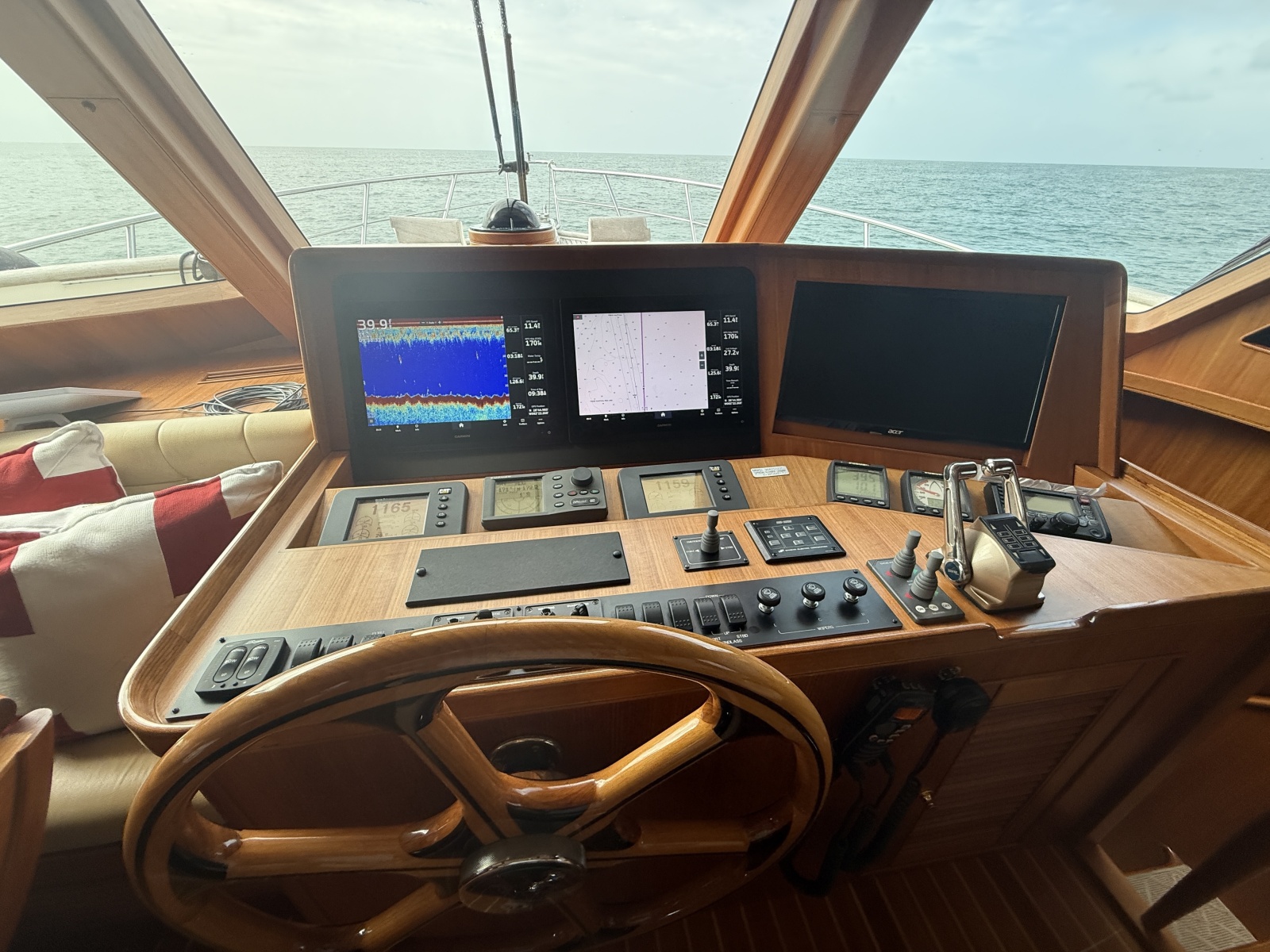 2011 Marlow 70E