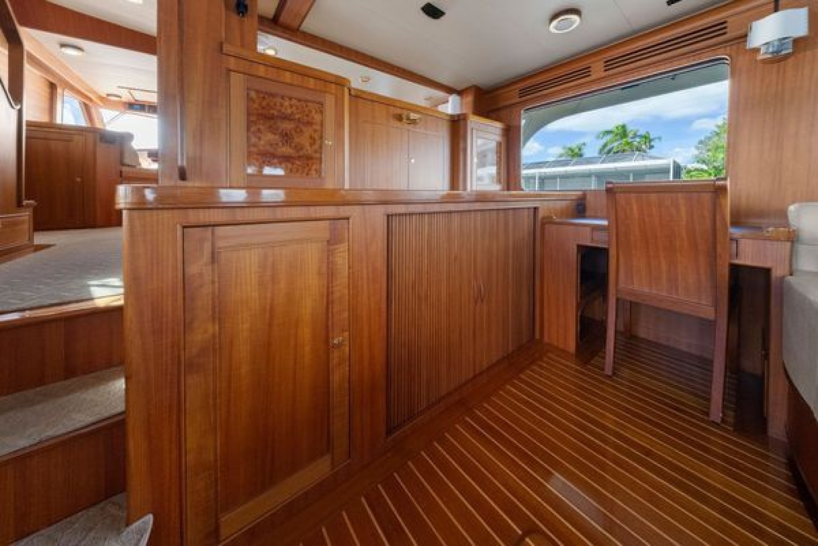 2011 Marlow 70E