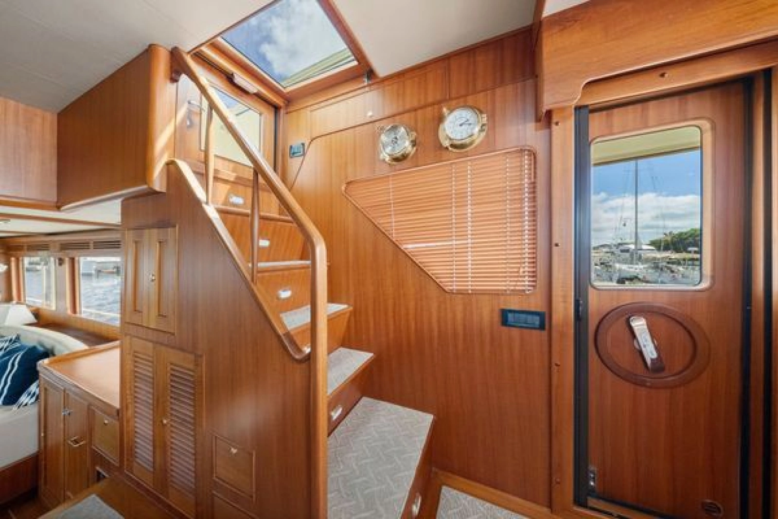 2011 Marlow 70E