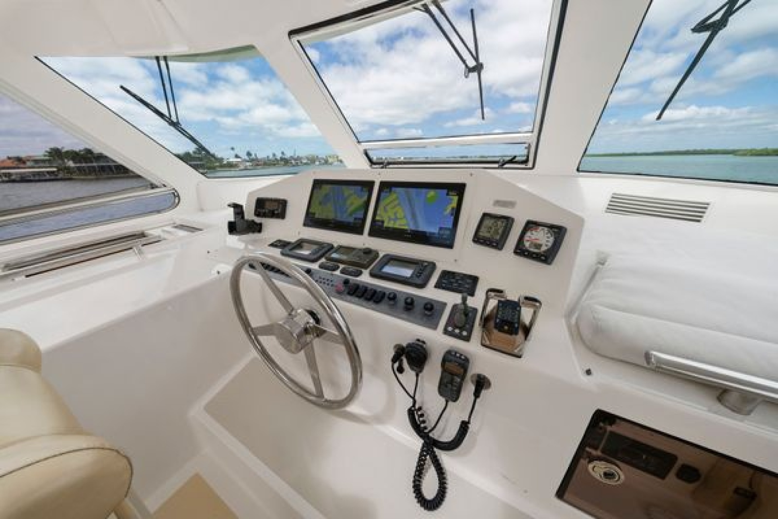 2011 Marlow 70E