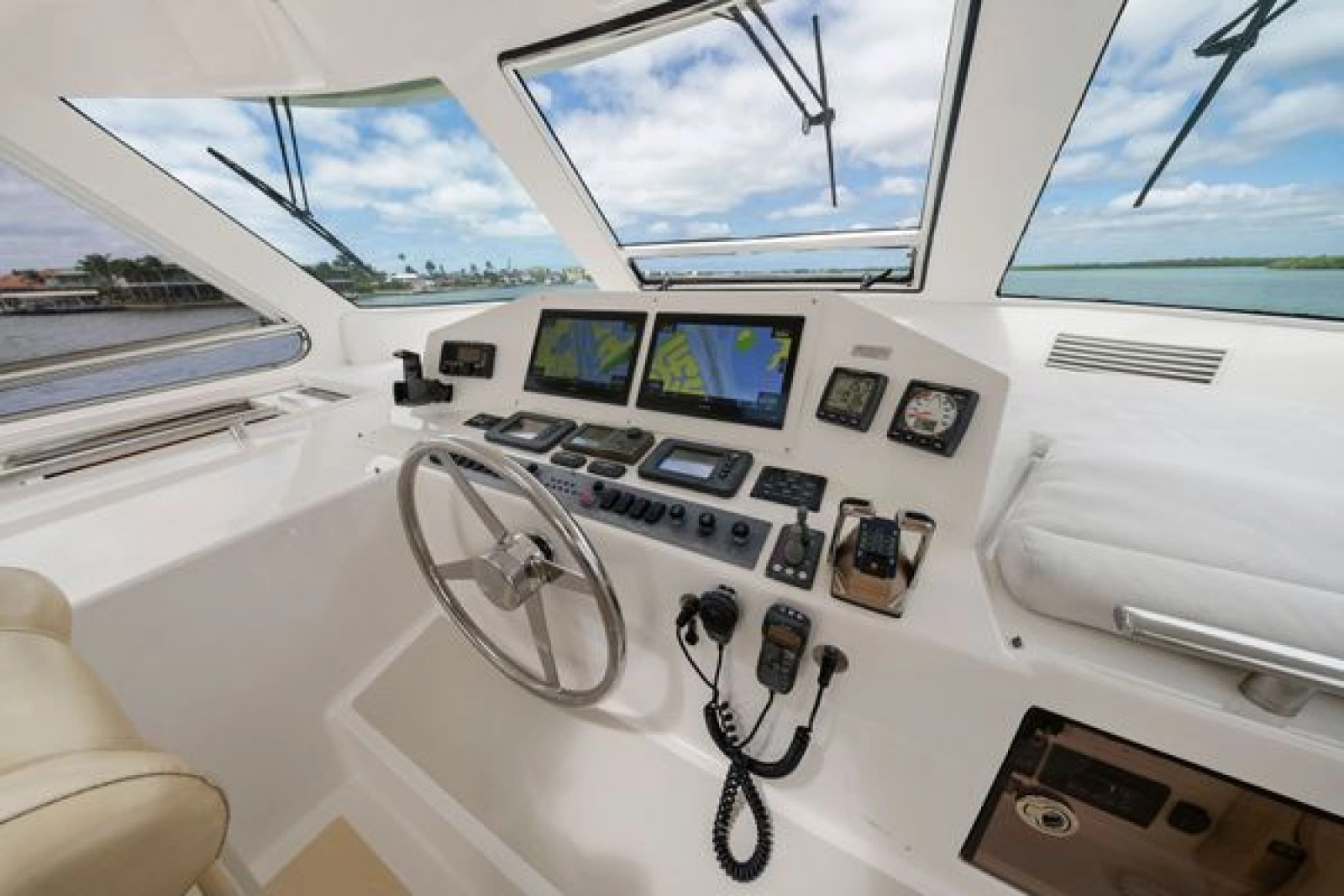 2011 Marlow 70E