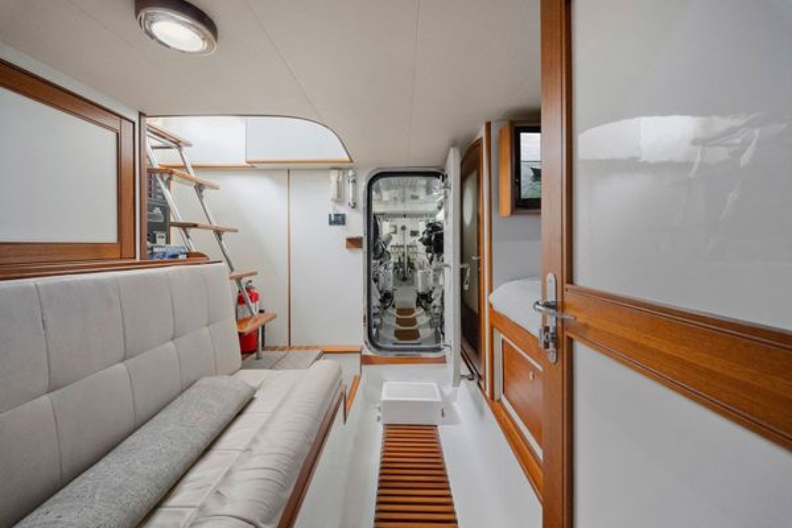 2011 Marlow 70E