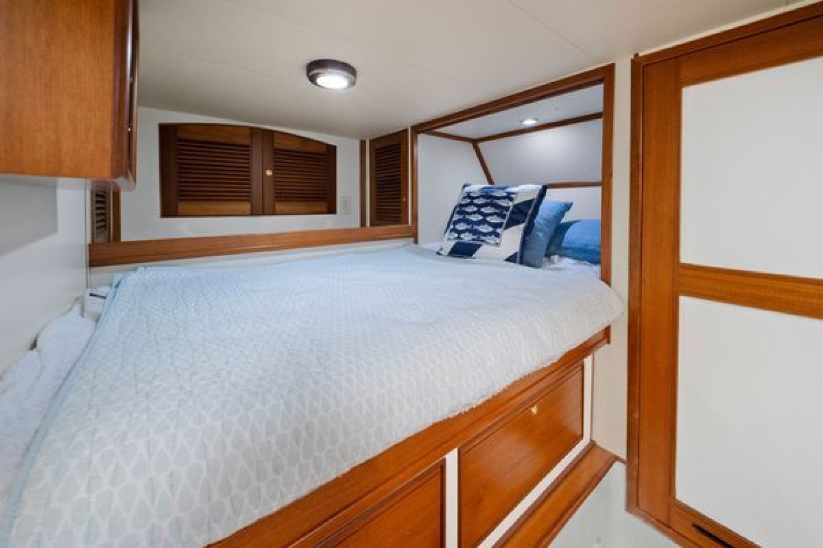 2011 Marlow 70E