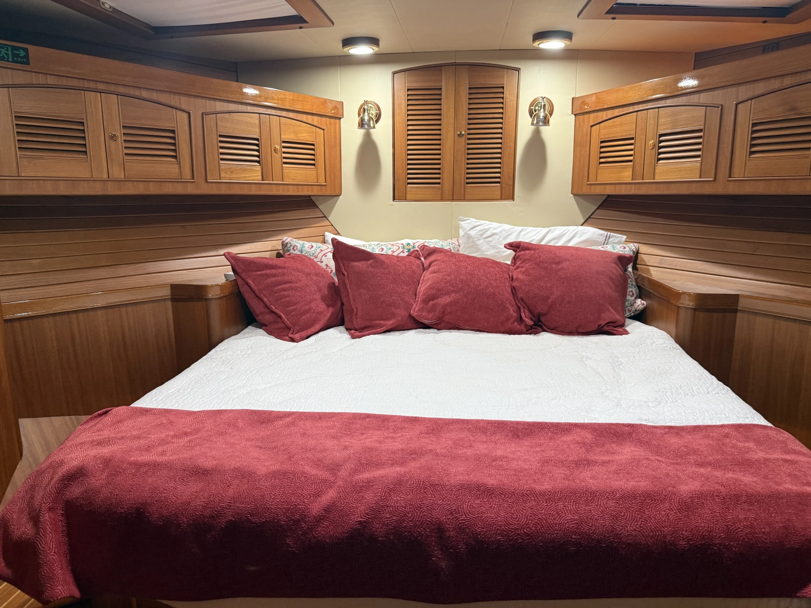 2011 Marlow 70E
