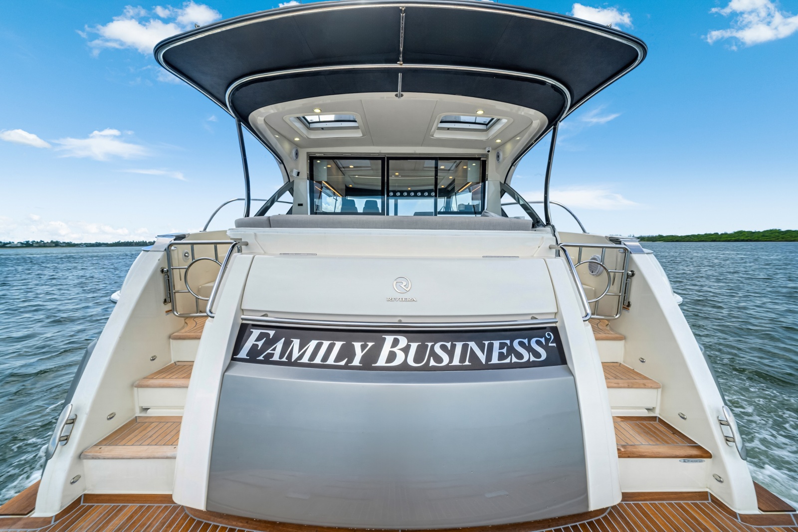 2023 Riviera 4600 Sport Yacht