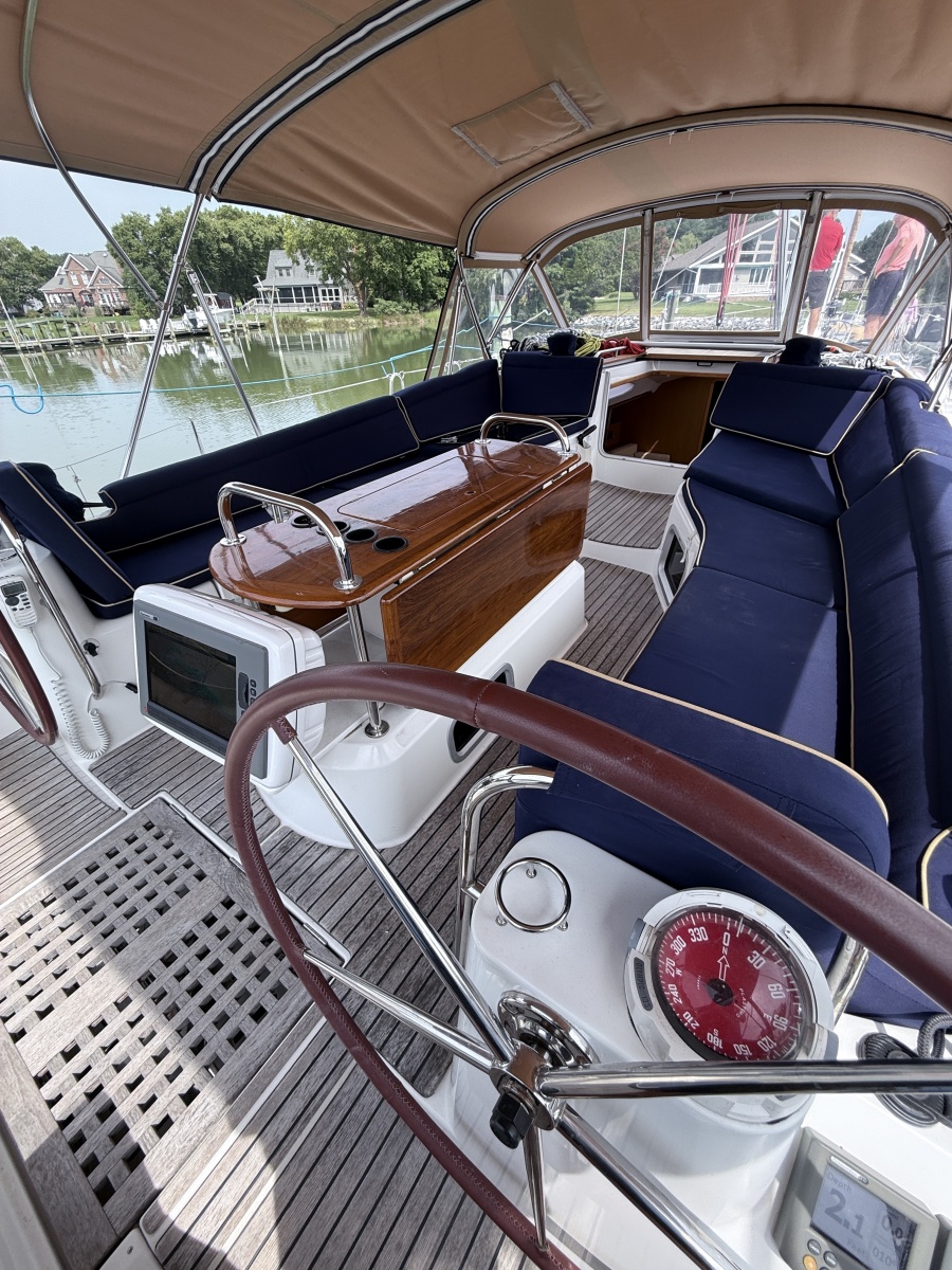 2010 Jeanneau 50 DS